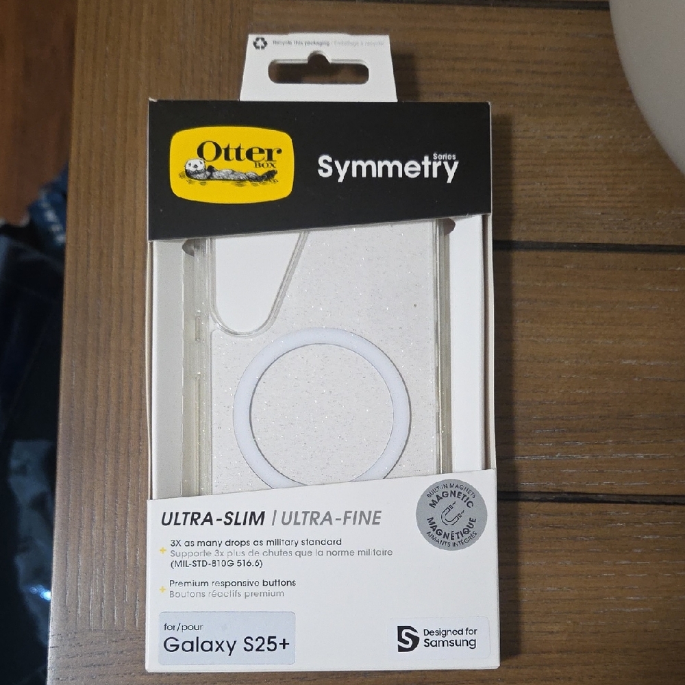 OtterBox Symmetry Clear Case with White Ring for Galaxy S25+, NWT